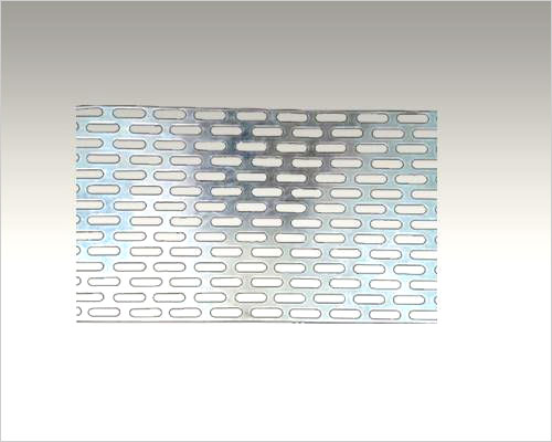 擋葉網(wǎng) 擋葉網(wǎng)被安裝在雨落水系統(tǒng)中檐溝的上開口處,主要是用來防止落葉雜物掉進檐溝,造成雨水管的堵塞.